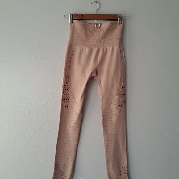 Gymshark Beige Energy + Seamless Womens Leggings Size XS/Small Sport Athltetic - Picture 4 of 15